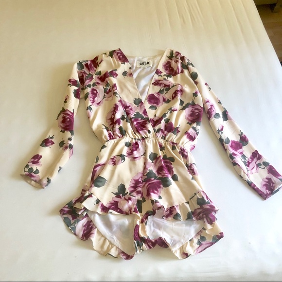 Stone Cold Fox Love Romper - Picture 5 of 8